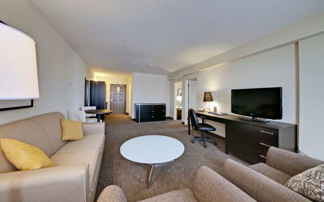 Coast Kamloops Hotel & Conference Centre