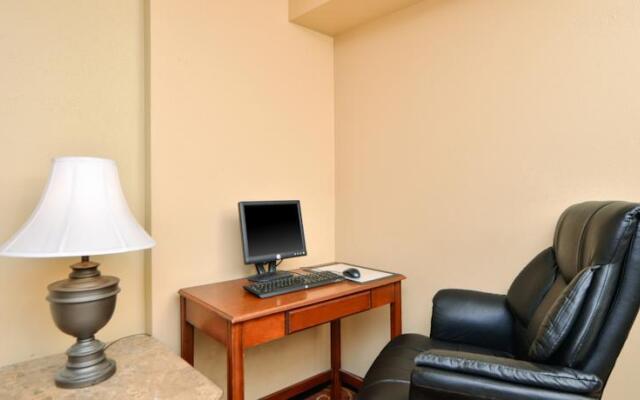 Super 8 By Wyndham Rochester Mayo Clinic Area
