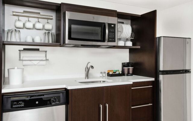 Home2 Suites By Hilton Long Island Brookhaven, Ny