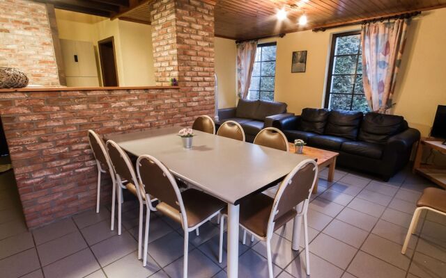 Comfy Bungalow With a Terrace, in the Ourthedal