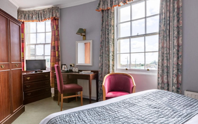 The Carlton Hotel