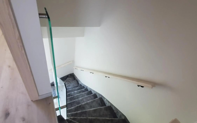 Naujos statybos kotedžo Ąžuolo Istorija nuoma Šventojoje!