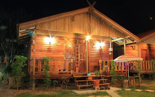 Hou Hug Chiangkhan 1