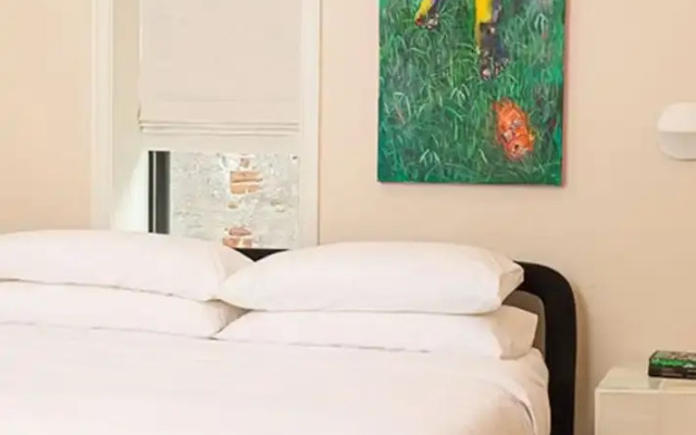 YOWIE (Hotel & Shop)