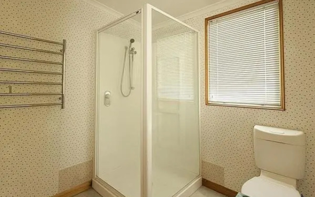 Tranquil Tipperary - Arrowtown Holiday Home