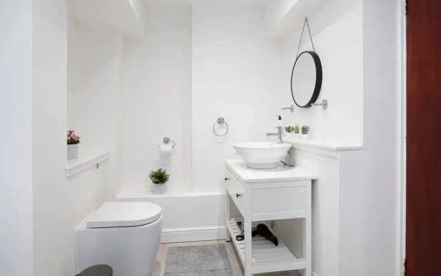 2bed-2bath Flat City Centre