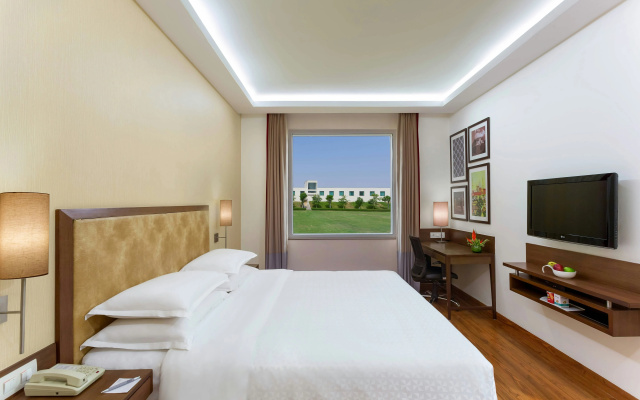 Four Points by Sheraton New Delhi, Airport Highway – Guest Rooms – Delhi