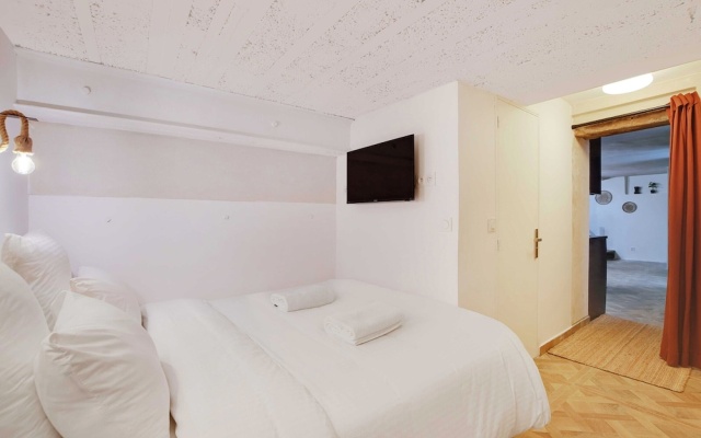 Charming Appt- 4p/1br- in the Heart of the Marais