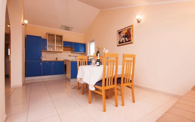 Amazing Home in Vodice With Wifi and 4 Bedrooms