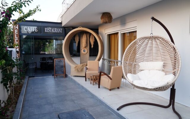 Deadel Hotel