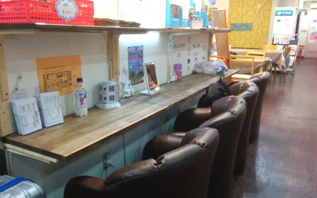 Hotel Raizan North South Namba