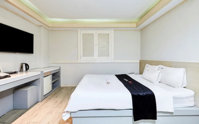 Hotel Nuri