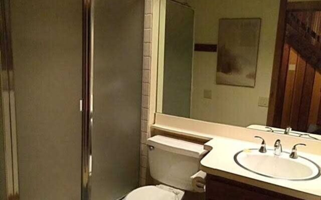 Mammoth S #228 2 Bedroom Condo