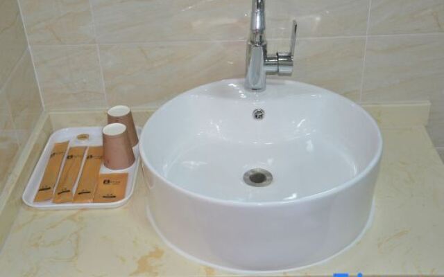 qianxunqingshe Hotel