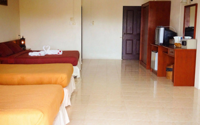 Khaolak Inn
