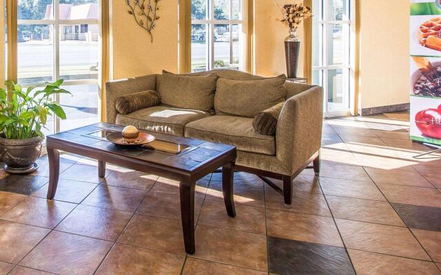 Quality Inn & Suites near Panama City Beach