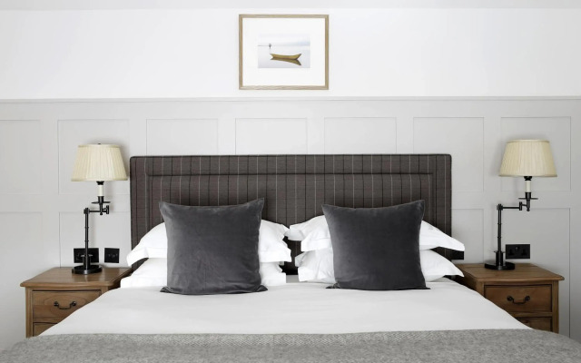Hurley House Hotel
