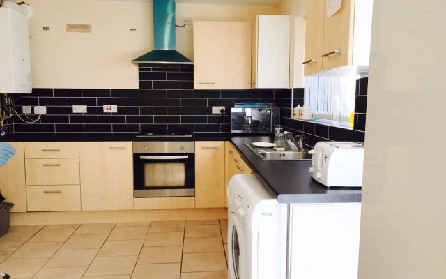 Birmingham Guest House I