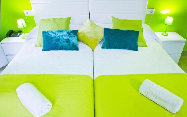 Nest Style Granada Hotel