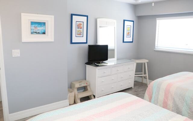 Jamaica Royale 806 - 2 Br Condo