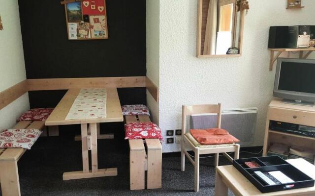 Résidence LAUZES - 2 Pièces pour 5 Personnes 64