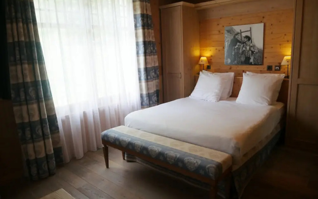 Between Boutique Hotel