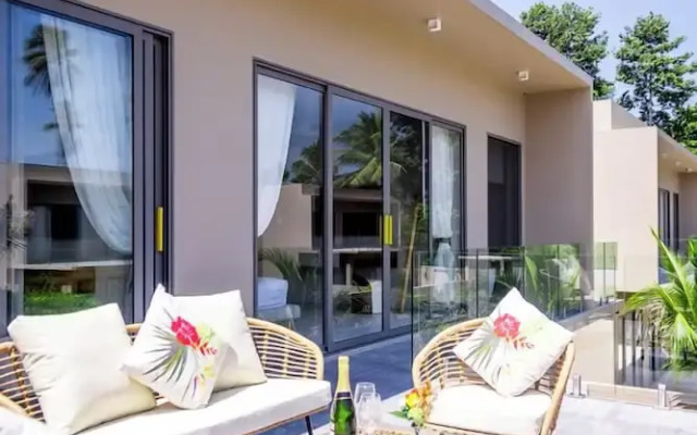 3 Bed Pool Villa Near The Beach KBR29