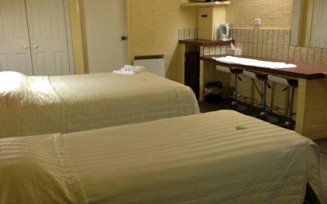 Robertson Country Motel