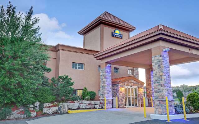 Days Inn by Wyndham Ridgefield NJ