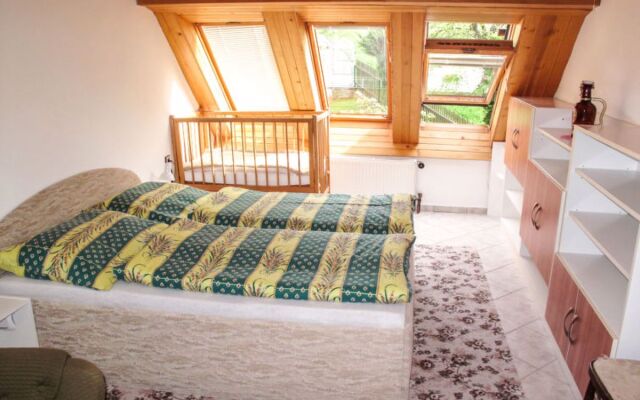 HOUSE JESENNý TANVALD