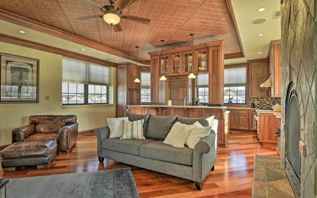 Spacious Indianapolis Condo w/ Private Gym!