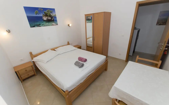 Anka - Amazing Location - Sa10