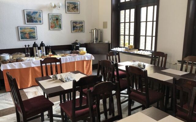 Hotel Arkun Leba