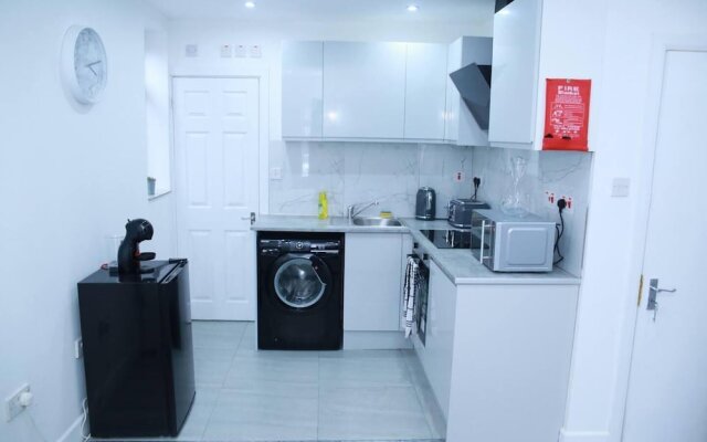 Superb 1-bed Apartment in Harrow