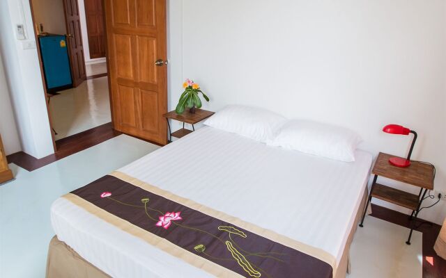 The Meet Green Apartment