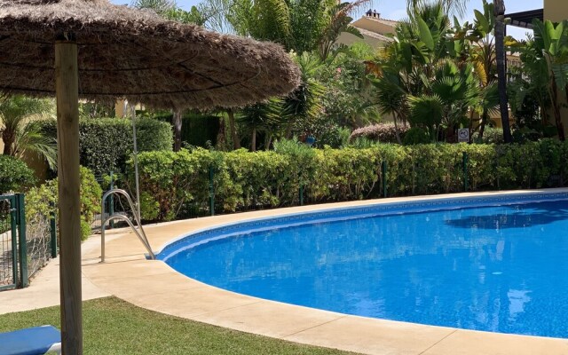 TGS & RUMEX Suites Banus