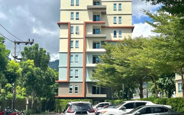 Top Floor One Br Apartment Between Patong hkt City