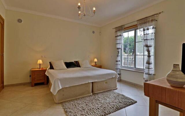 Villa Tulipa / Ategina V036 (Oceano)