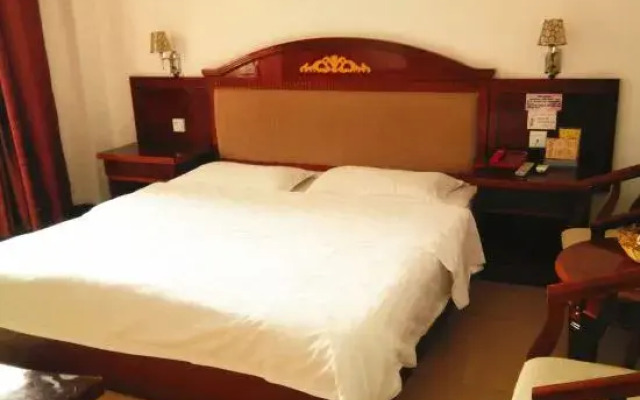 Dongxing Hongda Hotel