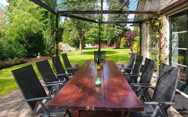 Awesome Home in Lunteren With 4 Bedrooms, Wifi and Sauna