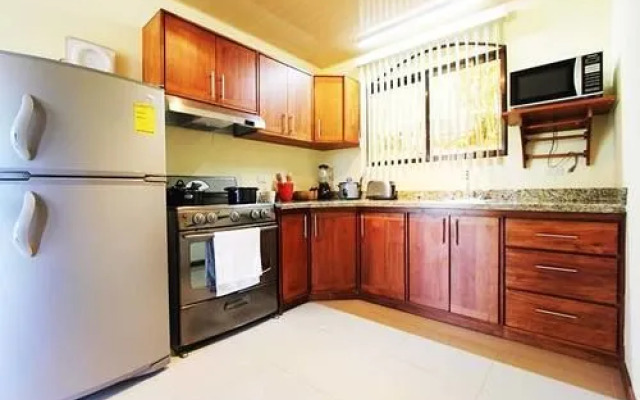 La Jacaranda Luxury Condos