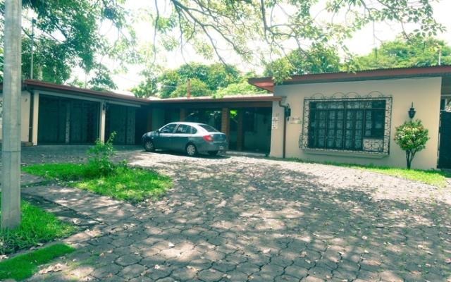 Lost Inn Managua