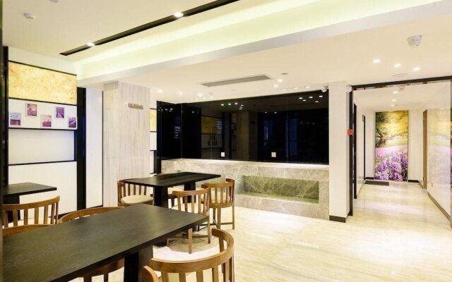 Lavade Hotel Gz Railway Station Branch