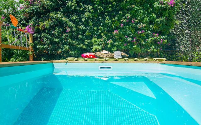 Lucky's Guest House