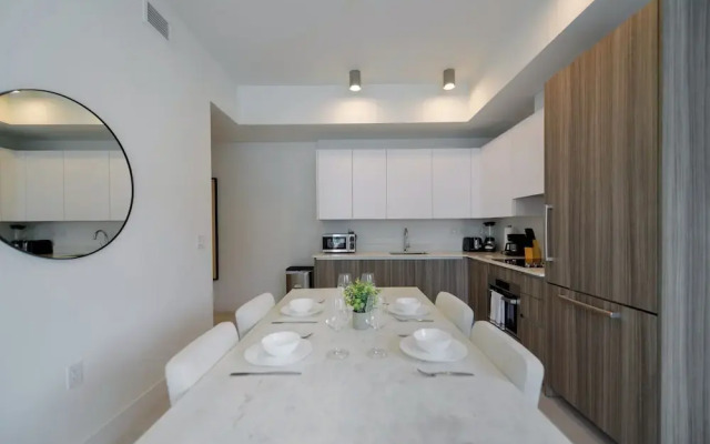 Brickell Heart Condo with Amazing Views