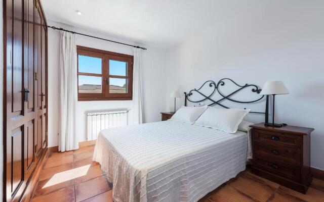 Casa Martina - Private Pool & 150m from the Beach