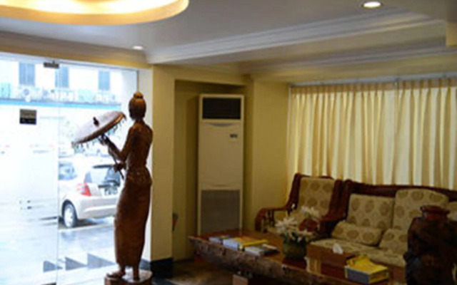 Hotel War Dan