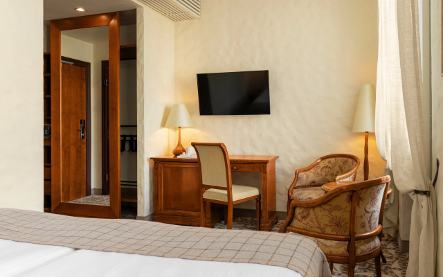 Savoy Boutique Hotel by TallinnHotels