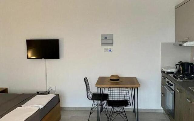 Sleek Flat With Shared Pool and Sea View in Iskele