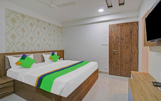 Treebo Chandraprasth Residency